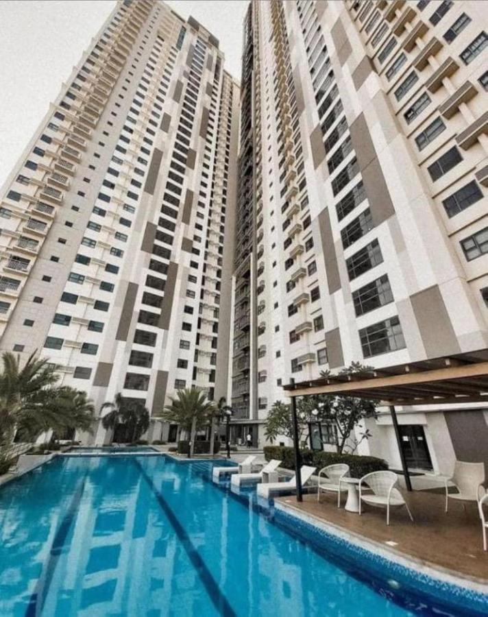 Horizon 101 A2 Shortwalk Robinson Mall Mango Square Bar Apartment Cebu Ngoại thất bức ảnh