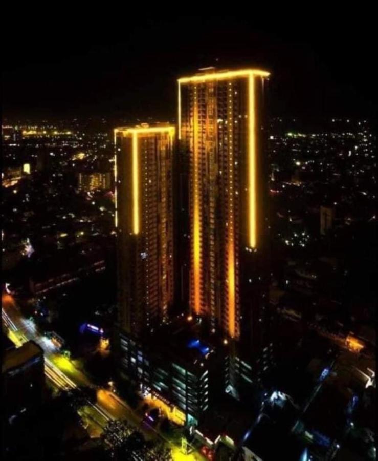 Horizon 101 A2 Shortwalk Robinson Mall Mango Square Bar Apartment Cebu Ngoại thất bức ảnh