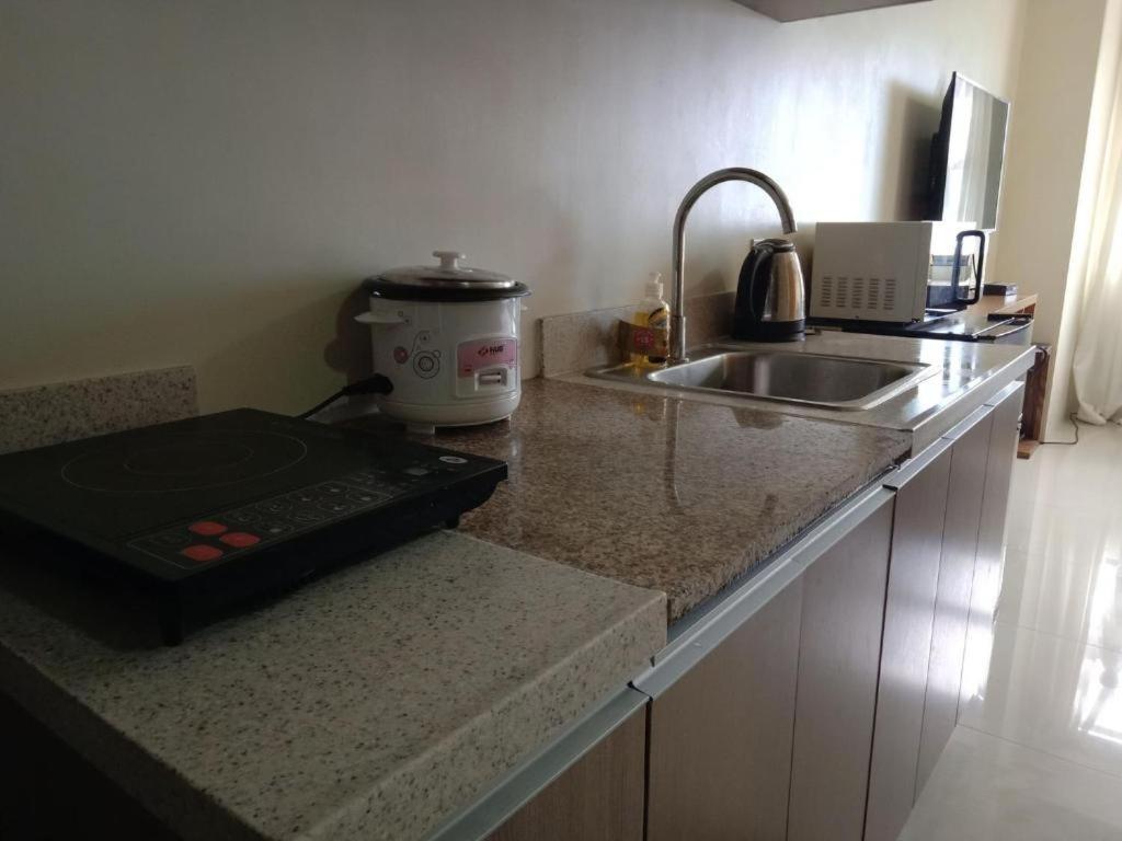 Horizon 101 A2 Shortwalk Robinson Mall Mango Square Bar Apartment Cebu Ngoại thất bức ảnh